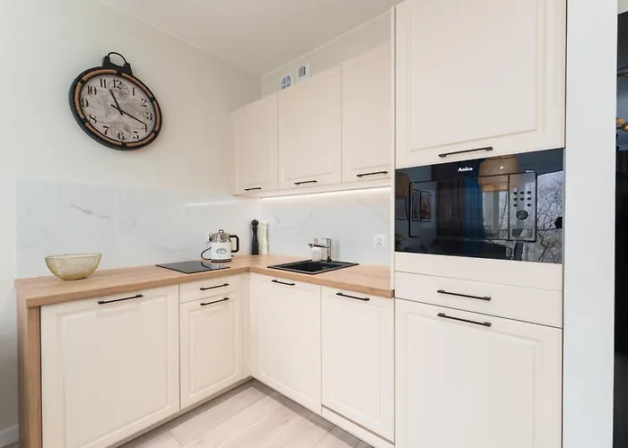 شقة Miami Z Widokiem Na Morze By Perlowa Przystan Rent سيانوزيتي